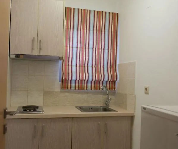 Akrogiali Guest house 3*