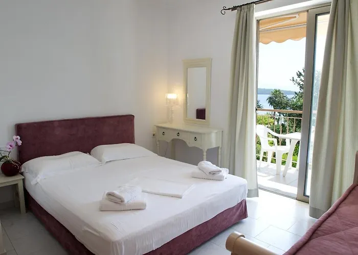 Akrogiali Guest house 3*